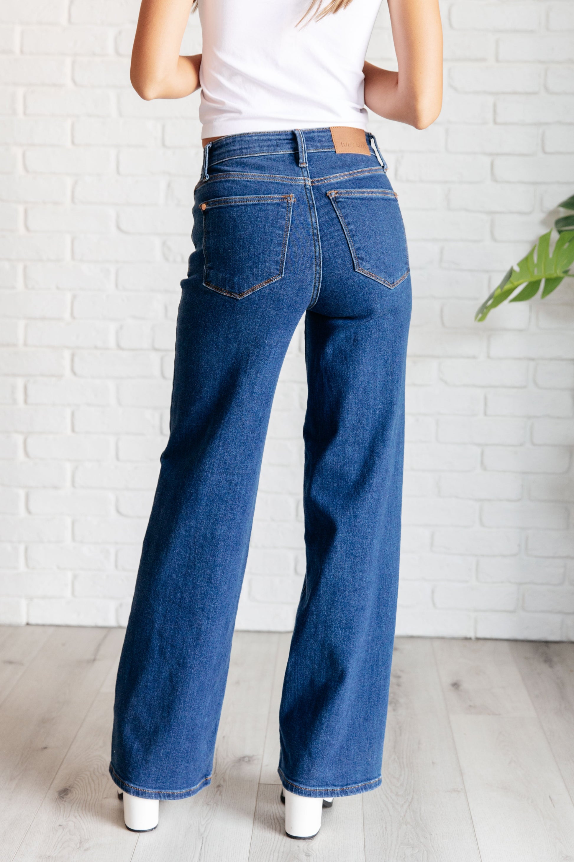 Hazel High Rise Vintage Wide Leg Jeans - Lavender Life Boutique -  -  - #tag1# - #tag2# - #tag3# - #tag4#