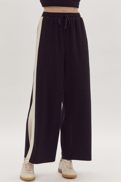 Solid Ribbed Contrast Trim Wide Leg Pants in Black